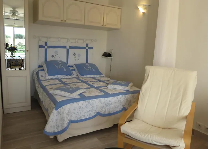 Coin-nuit Avec Piscine Et Parking, 4 Pers. - Fr-1-780-49