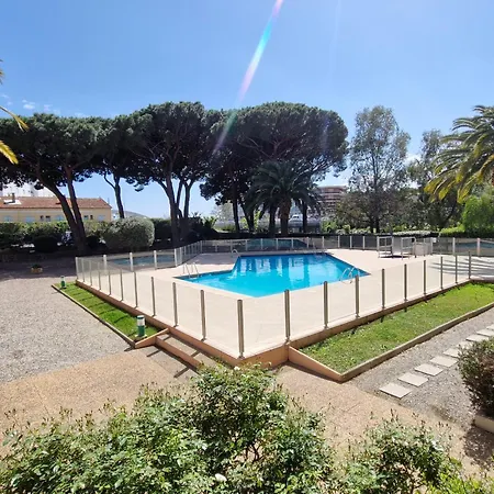 Lejlighed Coin-nuit Avec Piscine Et Parking, 4 Pers. - Fr-1-780-49