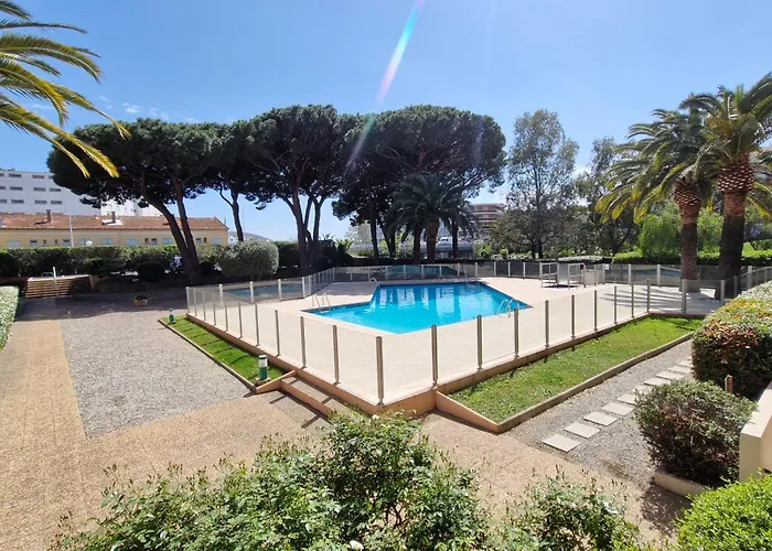 Apartment Coin-nuit Avec Piscine Et Parking, 4 Pers. - Fr-1-780-49